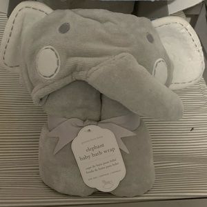 NWT! Pottery Barn Kids - Elephant Baby Bath Wrap